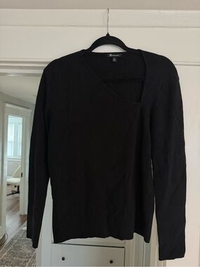 Versona Black Asymmetric V-neck Sweater